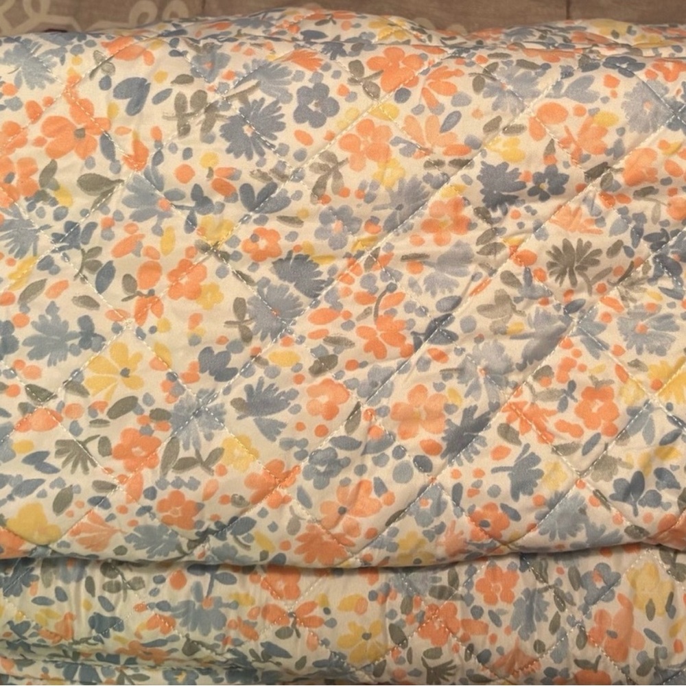 Nicole Miller Floral Quilted Comforter Peach Blue & Yellow with pillow shams